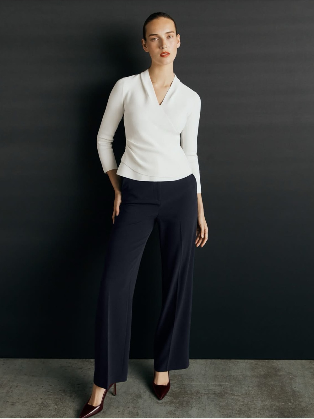 NWT The Fold London Classic Ivory Sculpt Knit Wrap Top XL
